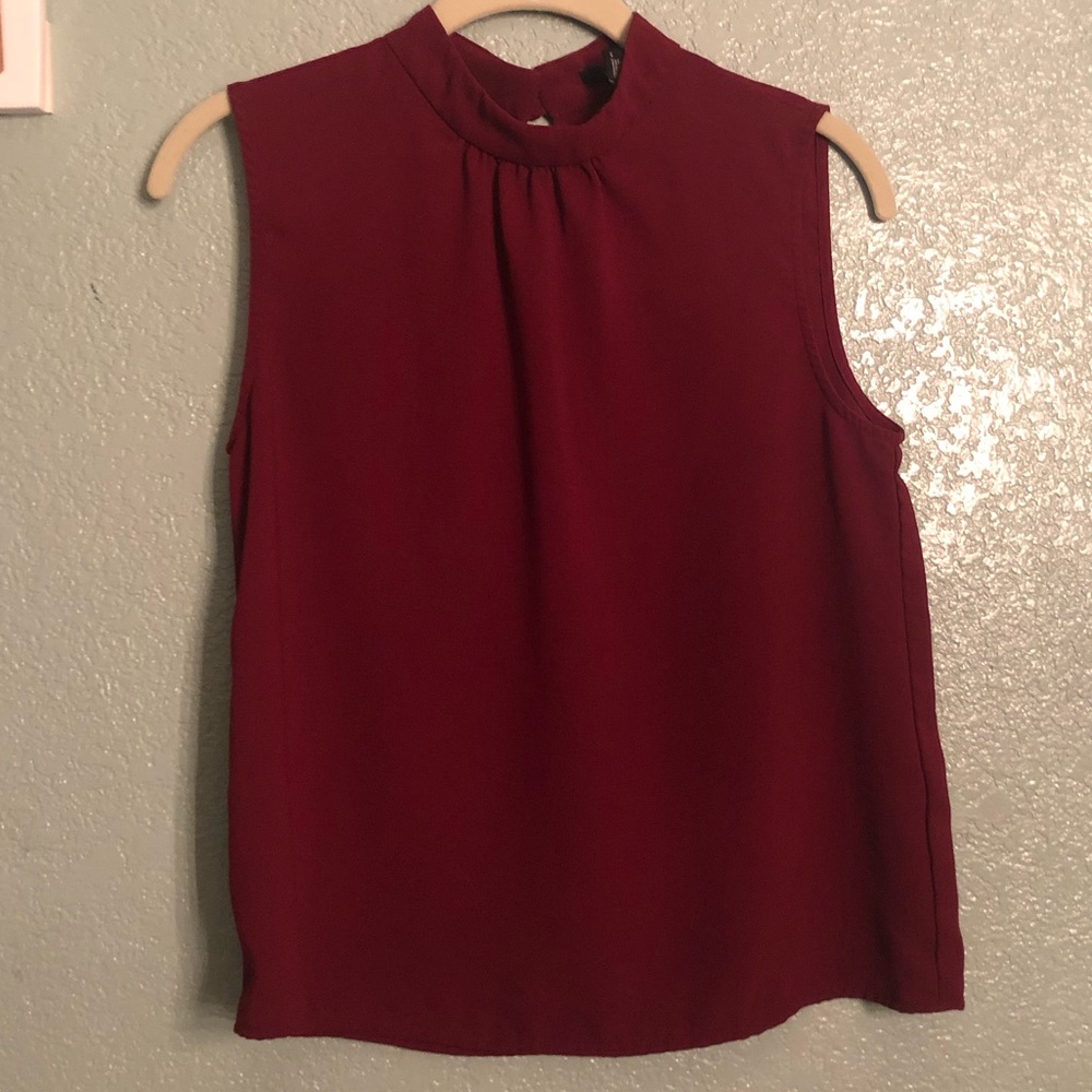 Maroon top